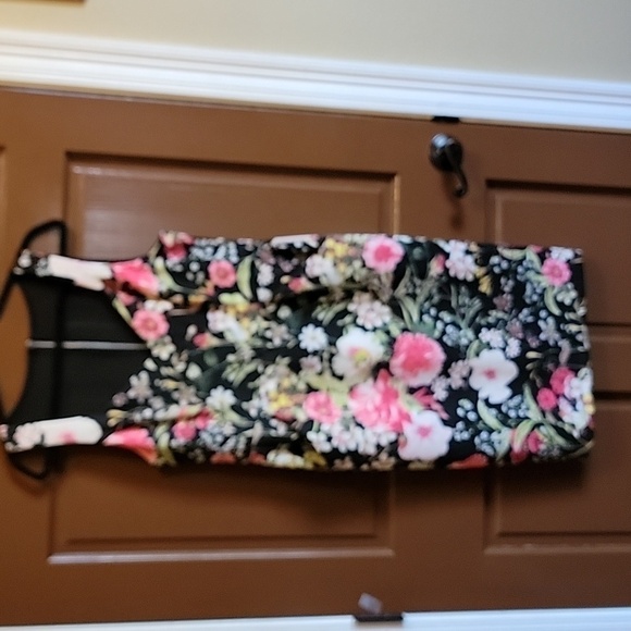 Bisou Bisou-Black print sleeveless sheer back size 12 NWT. - Picture 2 of 9